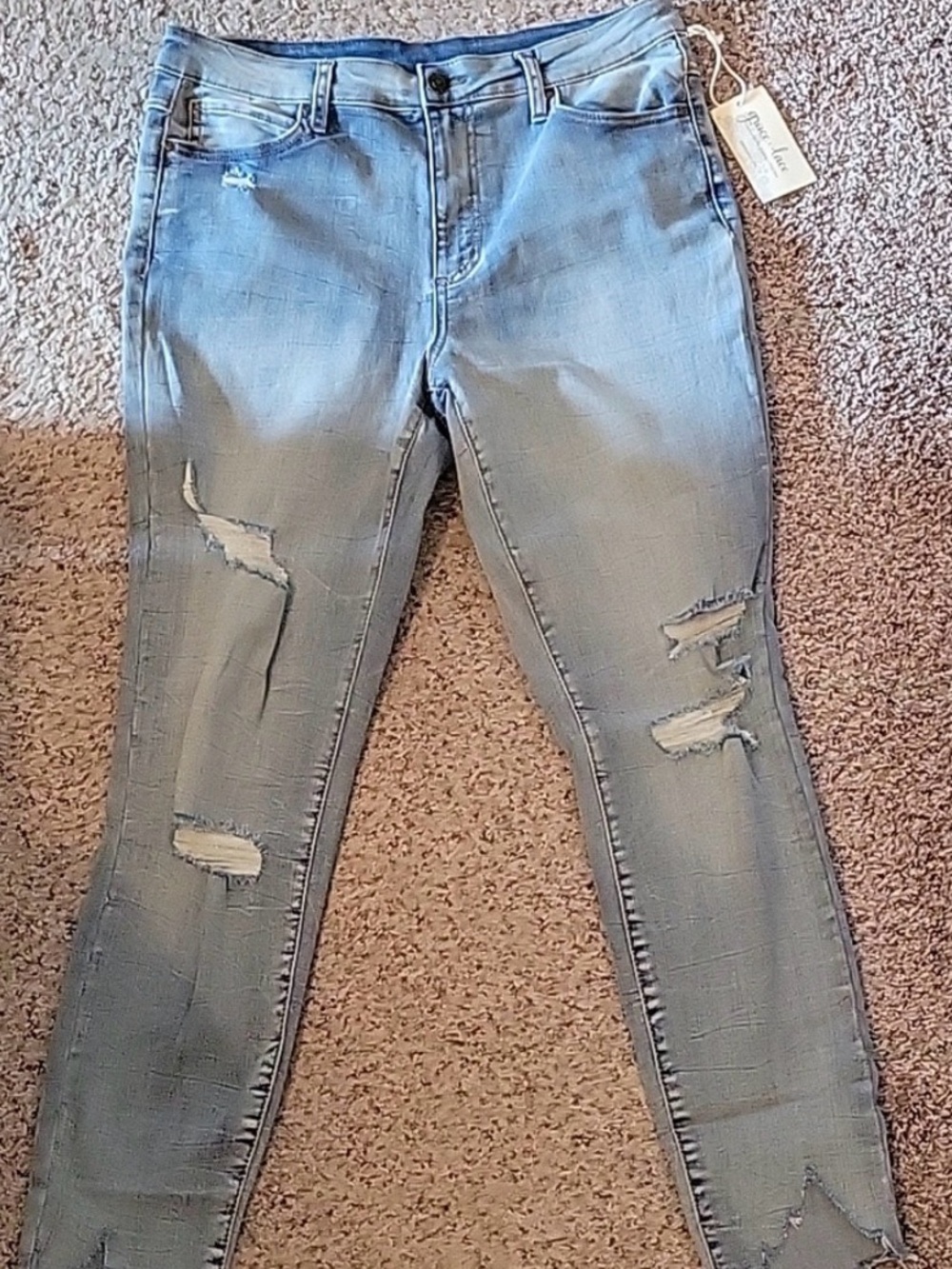Grace & Lace Shark Bite Jeans Sz 10 Light Wash Distressed Raw Hem Stretch NEW - Picture 2 of 9